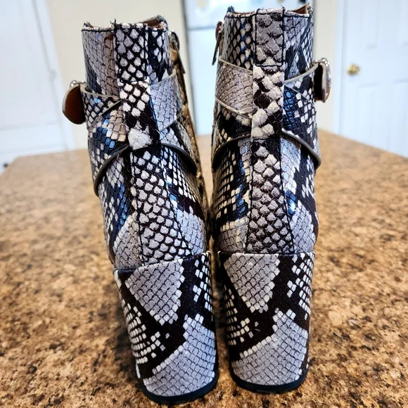 COACH "Elisa" Snakeskin-Printed Leather Heeled Boots - Black/Tan/White - Size 9 - Picture 3 of 13